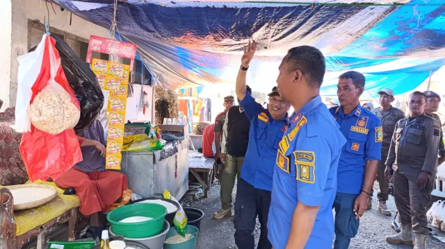 Pemkab Sinjai Tertibkan Pasar Sentral, Upaya Wujudkan Pasar yang Rapi dan Bersih