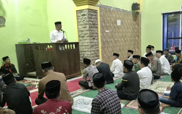 Safari Ramadan, Sekda Sinjai Paparkan Program Prioritas 2026 di Hadapan Warga Sinjai Tengah