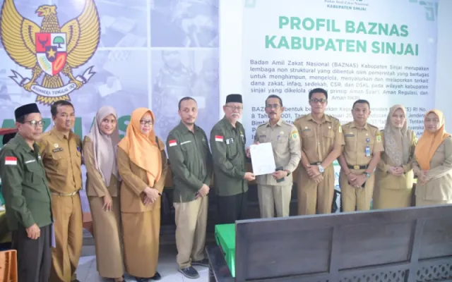 Tunaikan Zakat Fitrah, Sekda Sinjai Ajak Seluruh ASN Salurkan Zakat Melalui BAZNAS 
