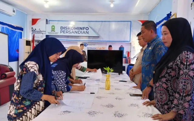 Penandatangan Perjanjian Kinerja Diskominfo dan Persandjan Sinjai, Kadis Harap Target 2026 Tercapai