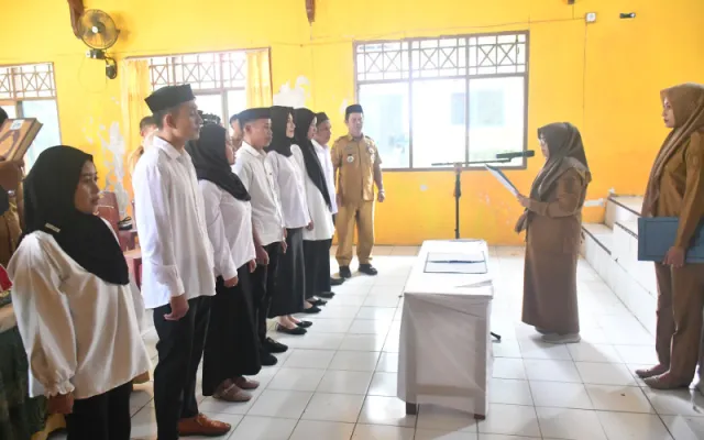 Bupati Sinjai Lantik 7 Anggota BPD Antar Waktu di Kecamatan Tellulimpoe