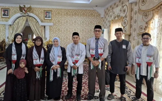 Bupati Ratnawati Terima Silaturahmi Ustadz Asad Aras Muhammad Usai Misi Kemanusiaan untuk Palestina