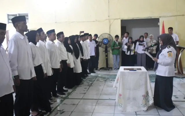 Bupati Sinjai Lantik 13 Anggota BPD PAW dari Sinjai Tengah dan Sinjai Barat