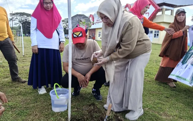 Pemkab Sinjai Gelar Kerja Bakti dan Penanaman Pohon Peringati Hari Lingkungan Hidup Sedunia