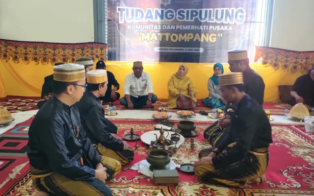 Bupati Ratnawati Hadiri Prosesi Mattompang Pusaka di Benteng Balangnipa, Ajak Jaga Nilai Luhur