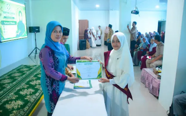 Wakili Bupati, Asisten III Setdakab Sinjai Hadiri Khotmil Qur'an Metode Tilawati Gabungan se-Kabupaten Sinjai