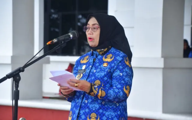 Pimpin Upacara HKN, Bupati Ratnawati Ajak ASN Perkuat Disiplin dan Semangat Melayani