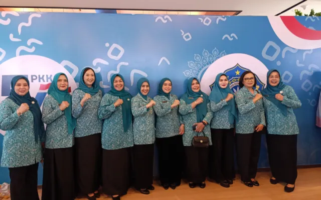 Ketua TP PKK Sinjai Hadiri Pembukaan Pameran HKG PKK ke-54 dan Pemecahan Rekor MURI di Makassar