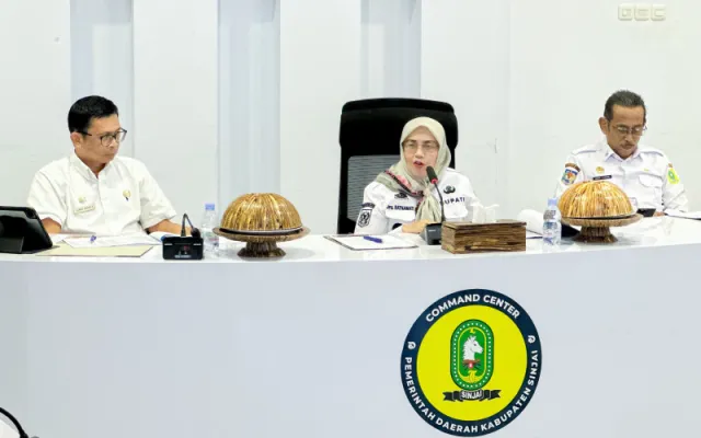 Bupati Ratnawati Pimpin Monev Pengelolaan PAD, Realisasi Semester I 2026 Tembus 51,74 Persen
