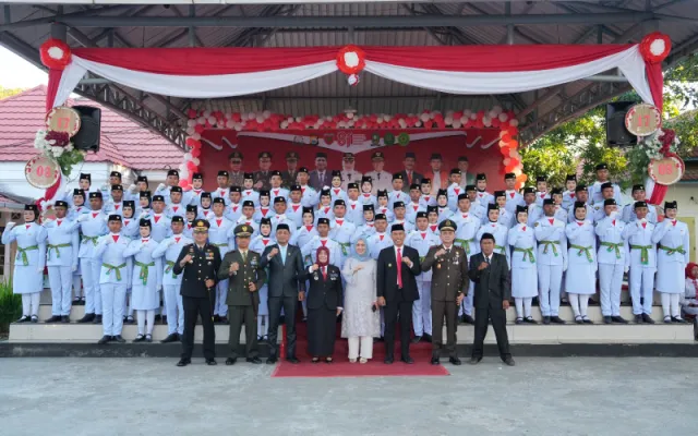 Jelang HUT ke-81 RI, Bupati Sinjai Kukuhkan 70 Anggota Paskibraka