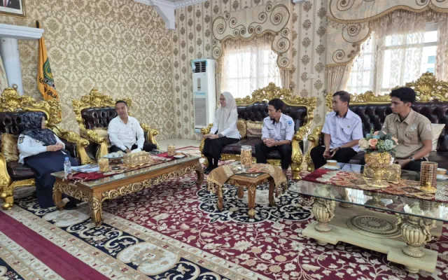 Kadis Kominfo Sinjai Sampaikan Agenda Strategis Keamanan Siber kepada Bupati