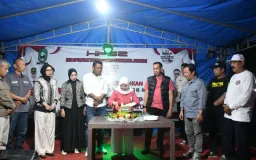 Bupati dan Wabup Sinjai Hadiri Penutupan Pasar Rakyat Merdeka Jilid II