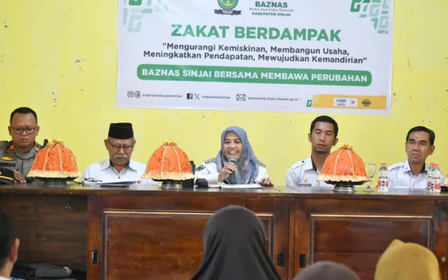 Bupati Ratnawati Salurkan Bibit Porang dan Bantuan Pemberdayaan bagi Warga Sinjai Borong
