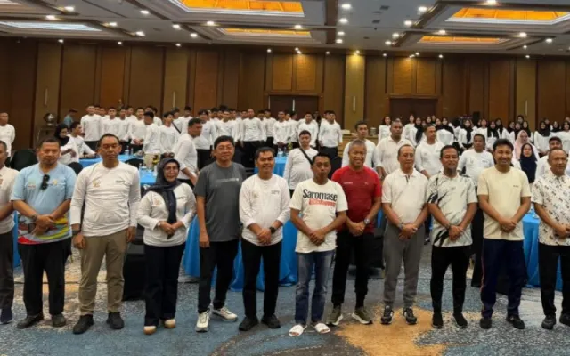 Perkuat Pemberdayaan Keluarga, Wabup dan Ketua TP PKK Sinjai Ikuti Rakerda di Bali