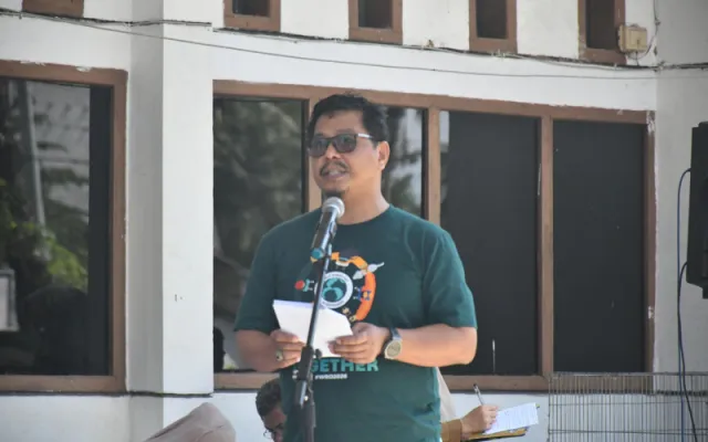 Tekan Risiko Penyebaran, Dinas Peternakan  Sinjai Lakukan Disinfeksi dan Isolasi Ayam