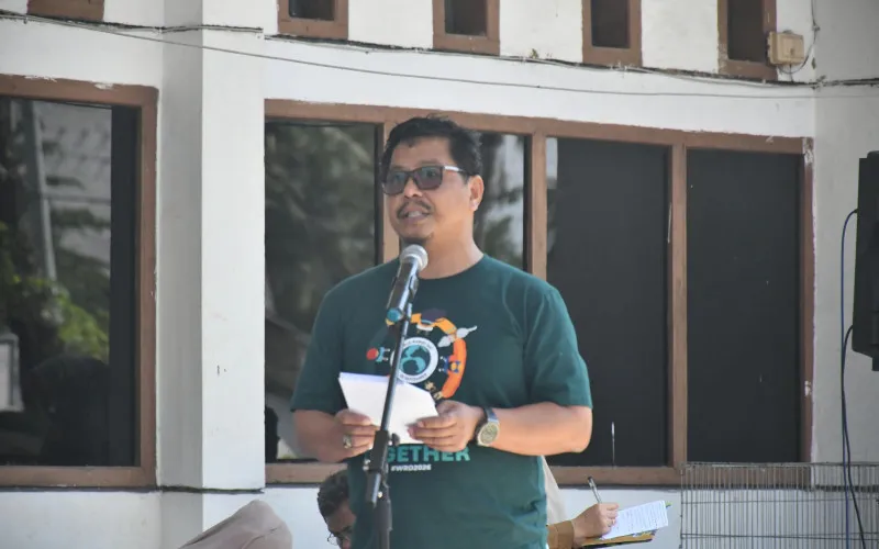 Tekan Risiko Penyebaran, Dinas Peternakan  Sinjai Lakukan Disinfeksi dan Isolasi Ayam