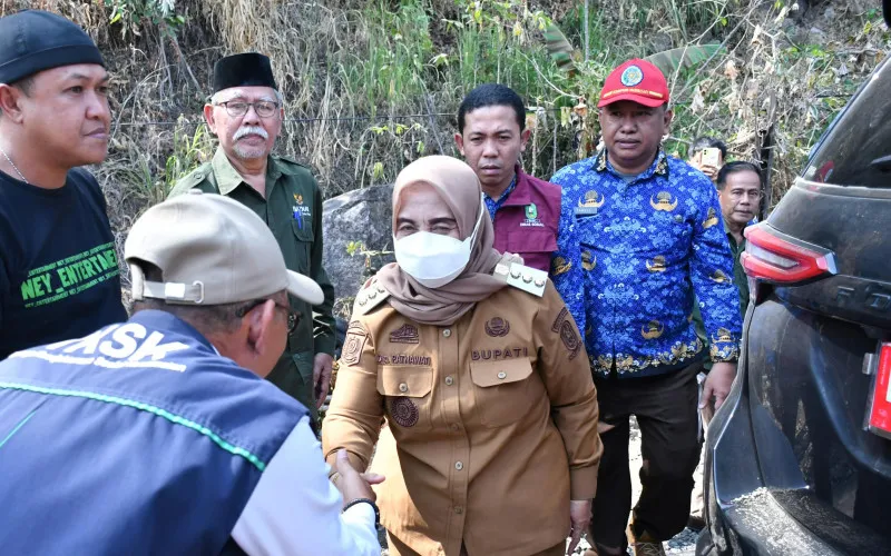 Hadiri Pesta Adat Mappogau Sihanua, Staf Ahli Bupati Harap Budaya Karampuang Makin Dikenal