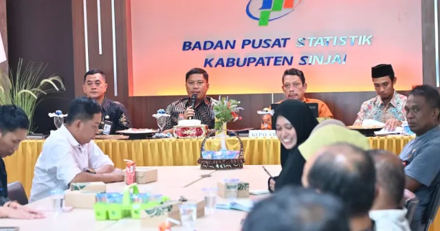 Kadisdik Sinjai Hadiri Kegiatan Literasi Statistik Tahun 2025 