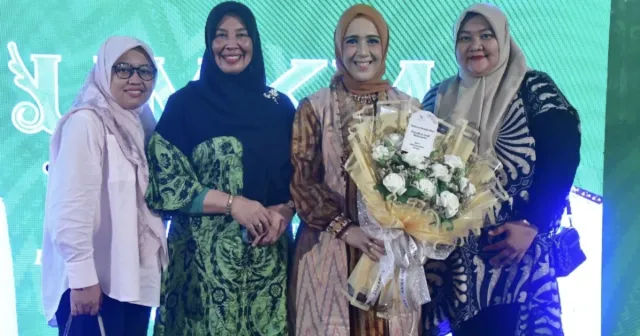 Ketua Dekranasda Sinjai Hadiri Opening UMKM FI3STA 2025 di Makassar