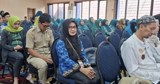 Hadiri Peringatan Hari AIDS Sedunia di Maros, Kadinkes Sinjai Ingatkan Pentingnya Deteksi Dini