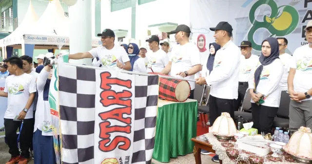 Wakil Bupati Sinjai Lepas Jalan Sehat Kerukunan HAB Kemenag ke-80