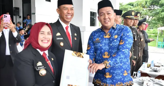 Kado Akhir Tahun di Hari Bela Negara, Bupati Sinjai Serahkan SK bagi 3.948 PPPK Paruh Waktu