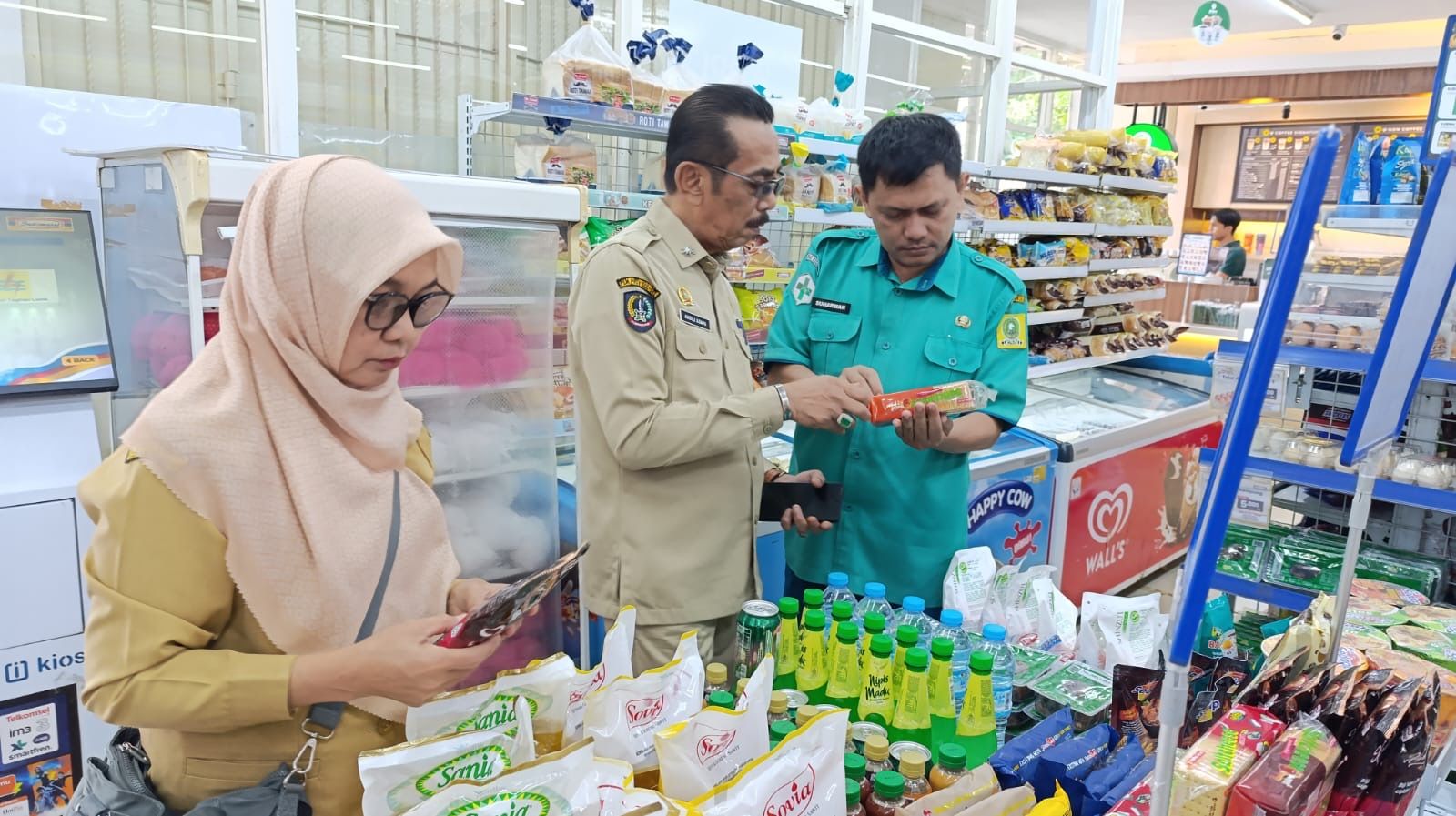 Pimpin Tim Terpadu, Sekda Sinjai Pantau Langsung Keamanan Pangan Jelang Idulfitri