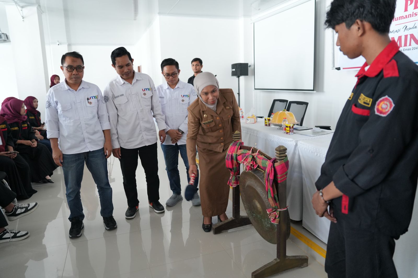 Kepala Bappeda Sinjai Buka Humanistik Debate Competition Season 2