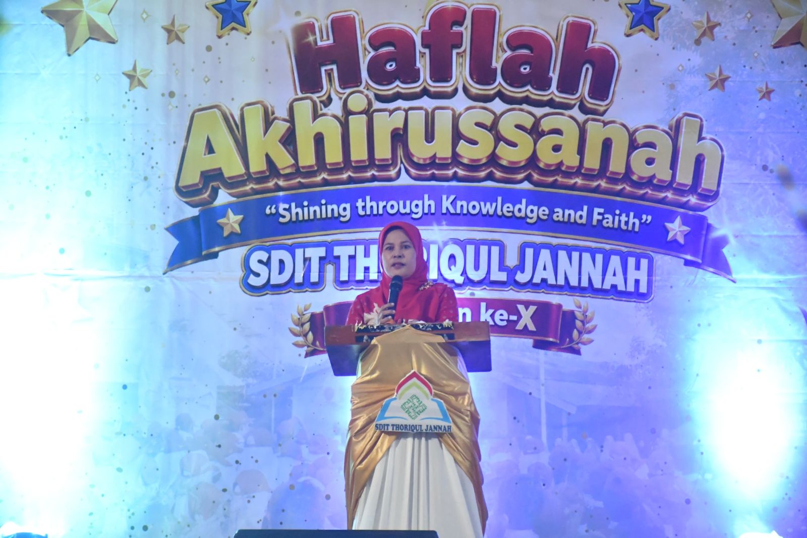 Wakili Bupati, Asisten III Setdakab Sinjai Hadiri Haflah Akhirussanah Angkatan X SDIT Thoriqul Jannah