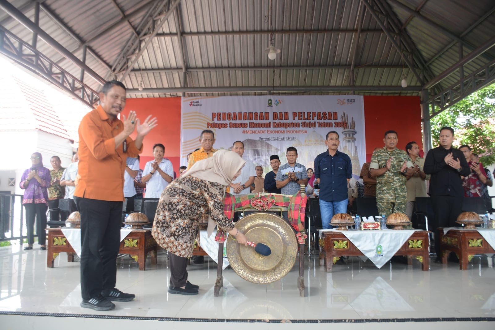 Bupati Sinjai Lepas Petugas Sensus Ekonomi 2026, Dorong Pendataan Berkualitas