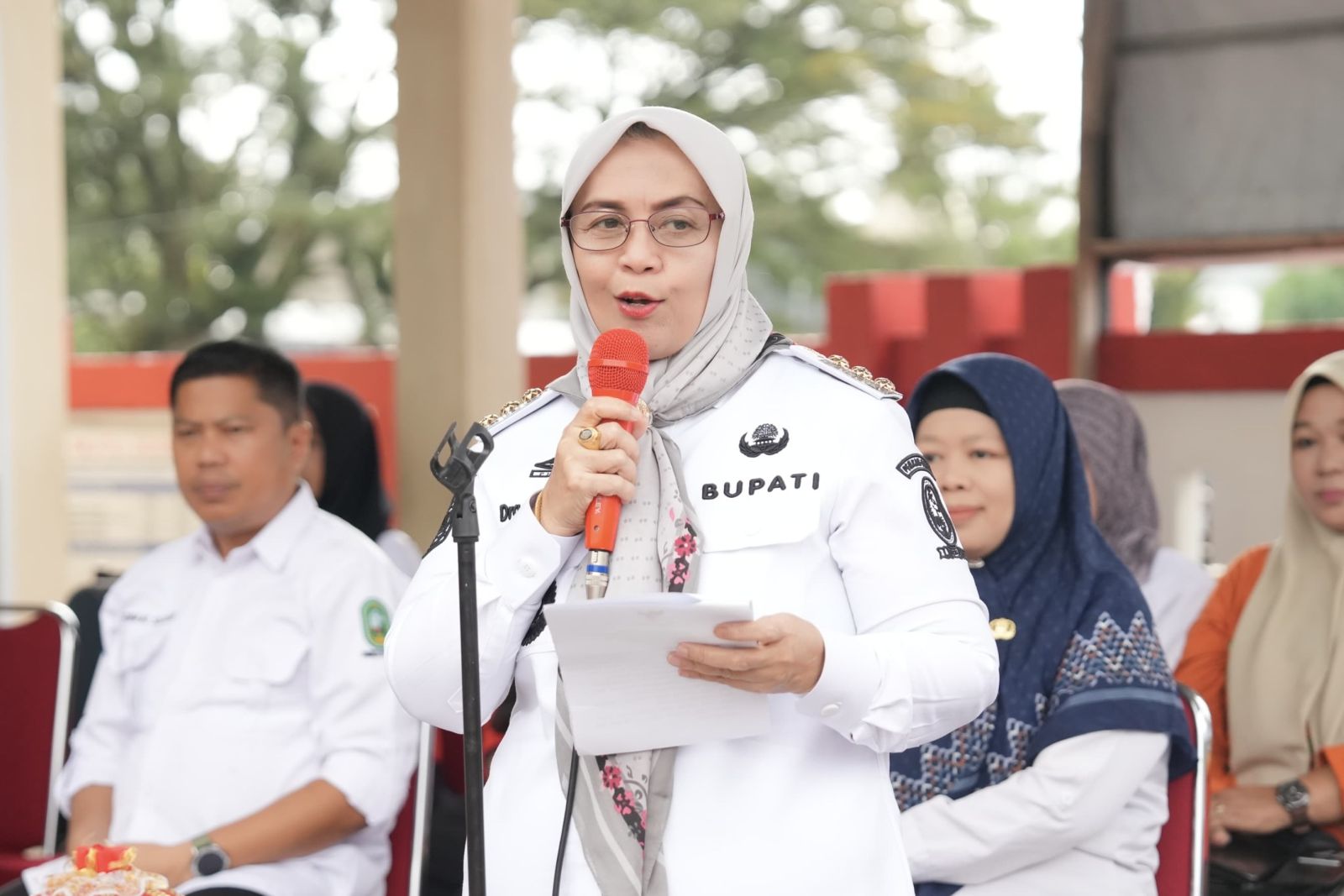 Hari Bidan Nasional 2026, Bupati Ratnawati Arif Apresiasi Dedikasi Para Bidan