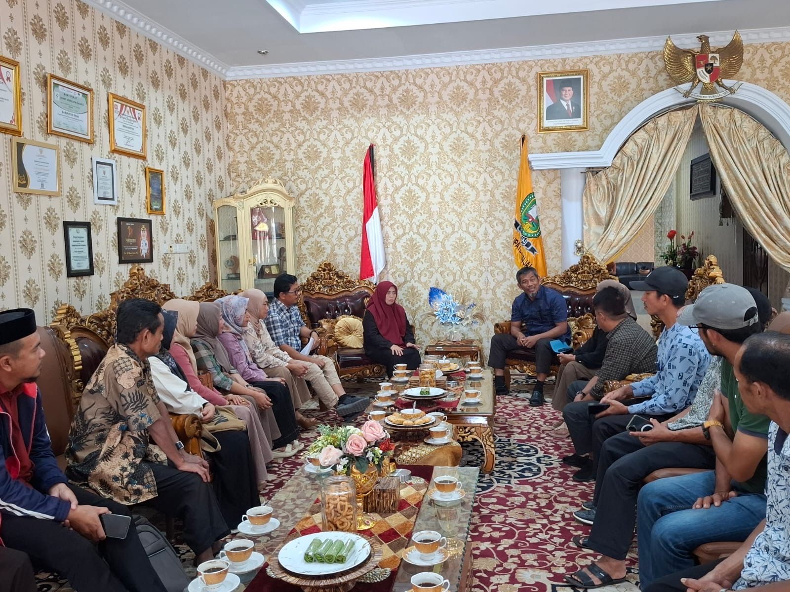 Bupati Ratnawati Terima Audiensi Asosiasi Peternak Ayam Petelur, Bahas Stabilitas Harga Telur dan Kemitraan dengan SPPG
