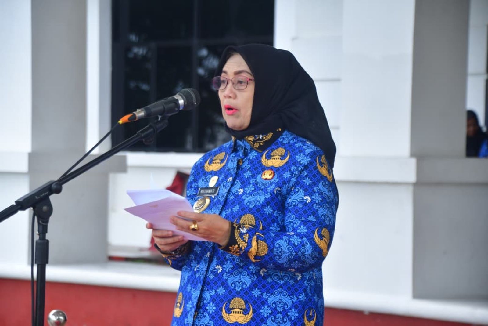 Pimpin Upacara HKN, Bupati Ratnawati Ajak ASN Perkuat Disiplin dan Semangat Melayani