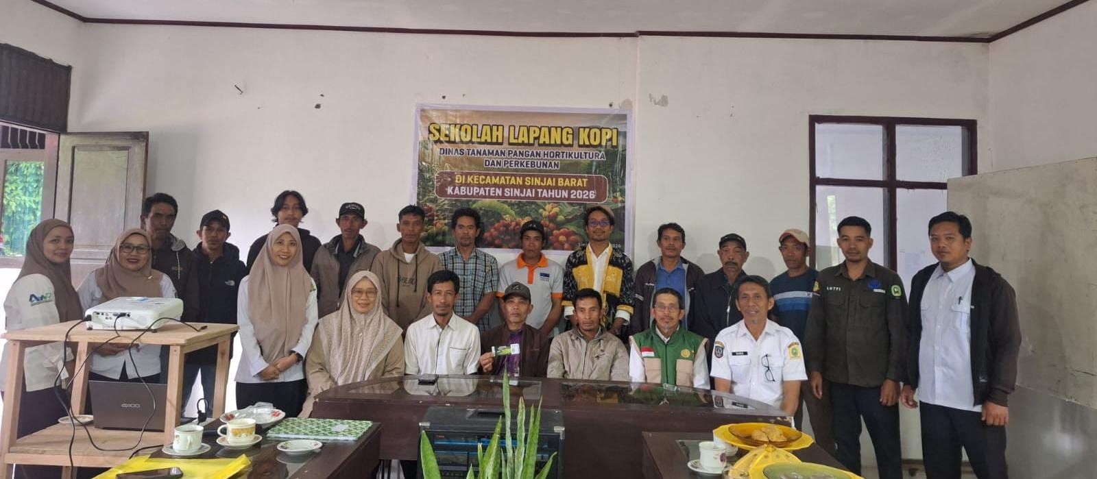 Pemkab Sinjai Tingkatkan SDM Petani Kopi Lewat Sekolah Lapang