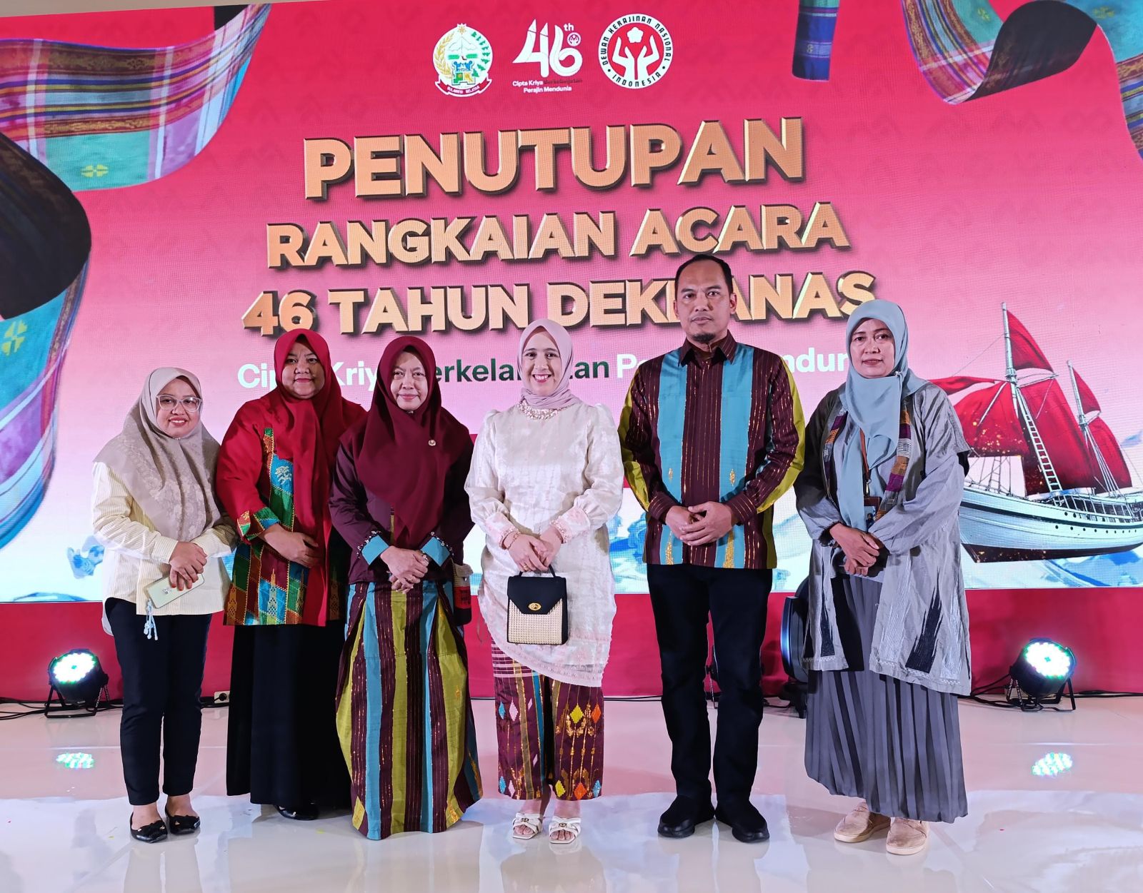 Ketua Dekranasda Sinjai Hadiri Penutupan Pameran HUT Dekranas ke-46 di Makassar
