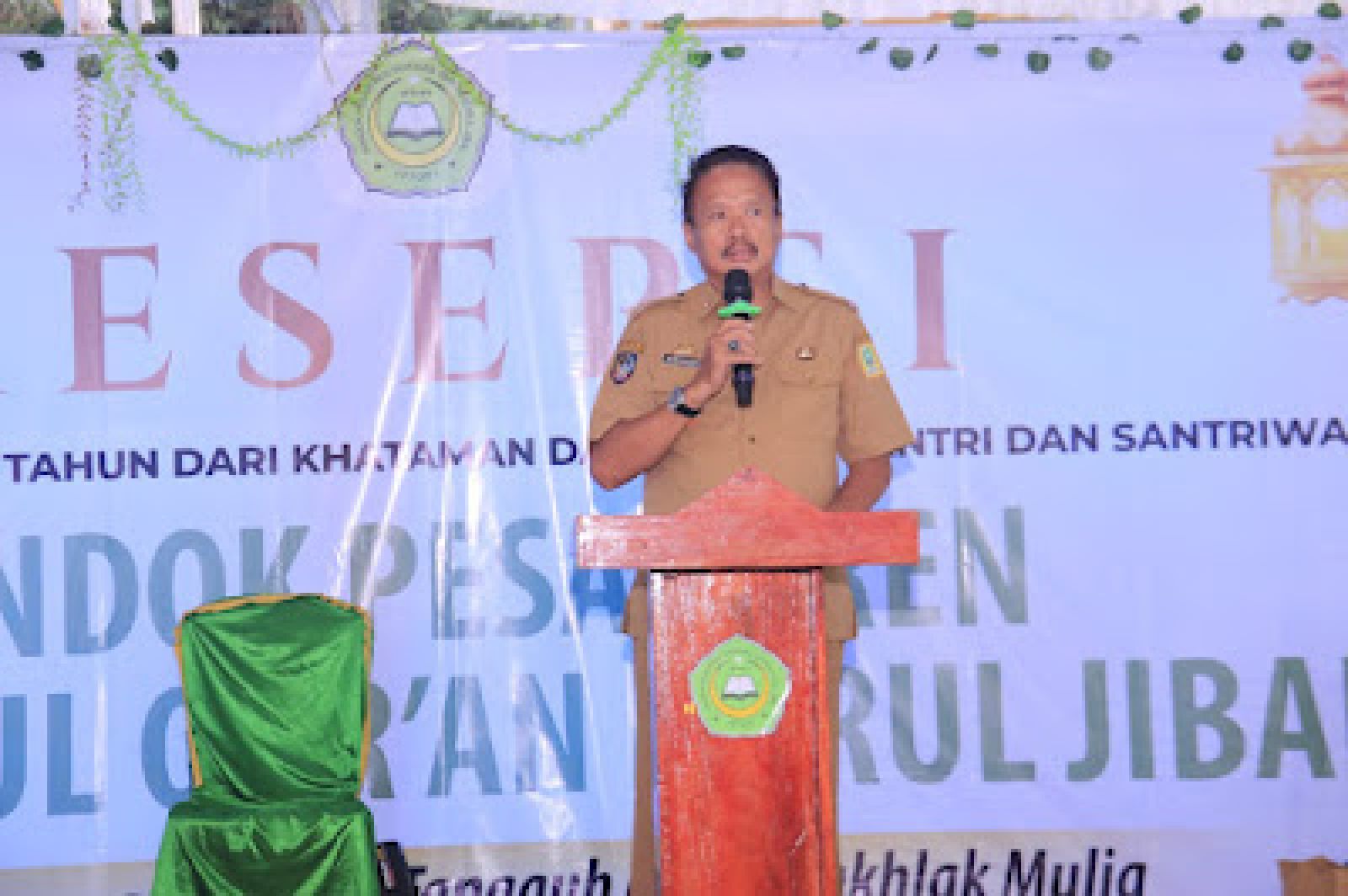 Staf Ahli Bupati Hadiri Tasyakuran Khataman dan Wisuda Santri Nurul Jibal