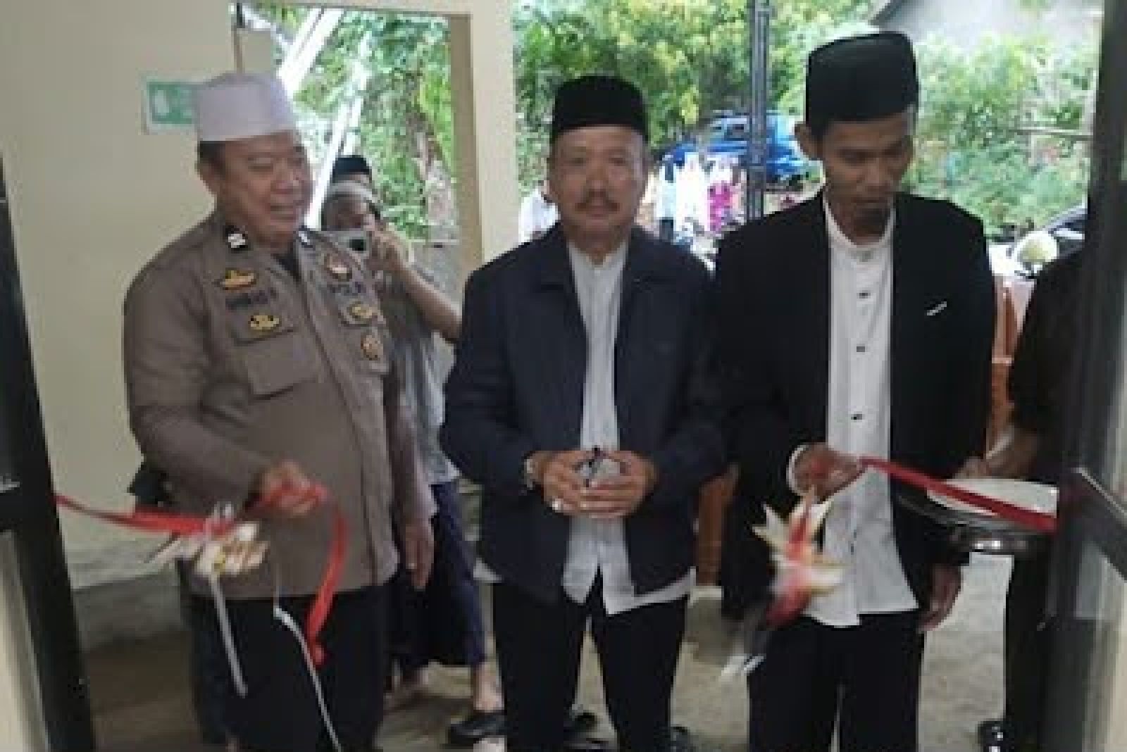 Staf Ahli Bupati Resmikan Masjid Utsman bin Affan, Perkuat Pelayanan Keagamaan di Sinjai Timur