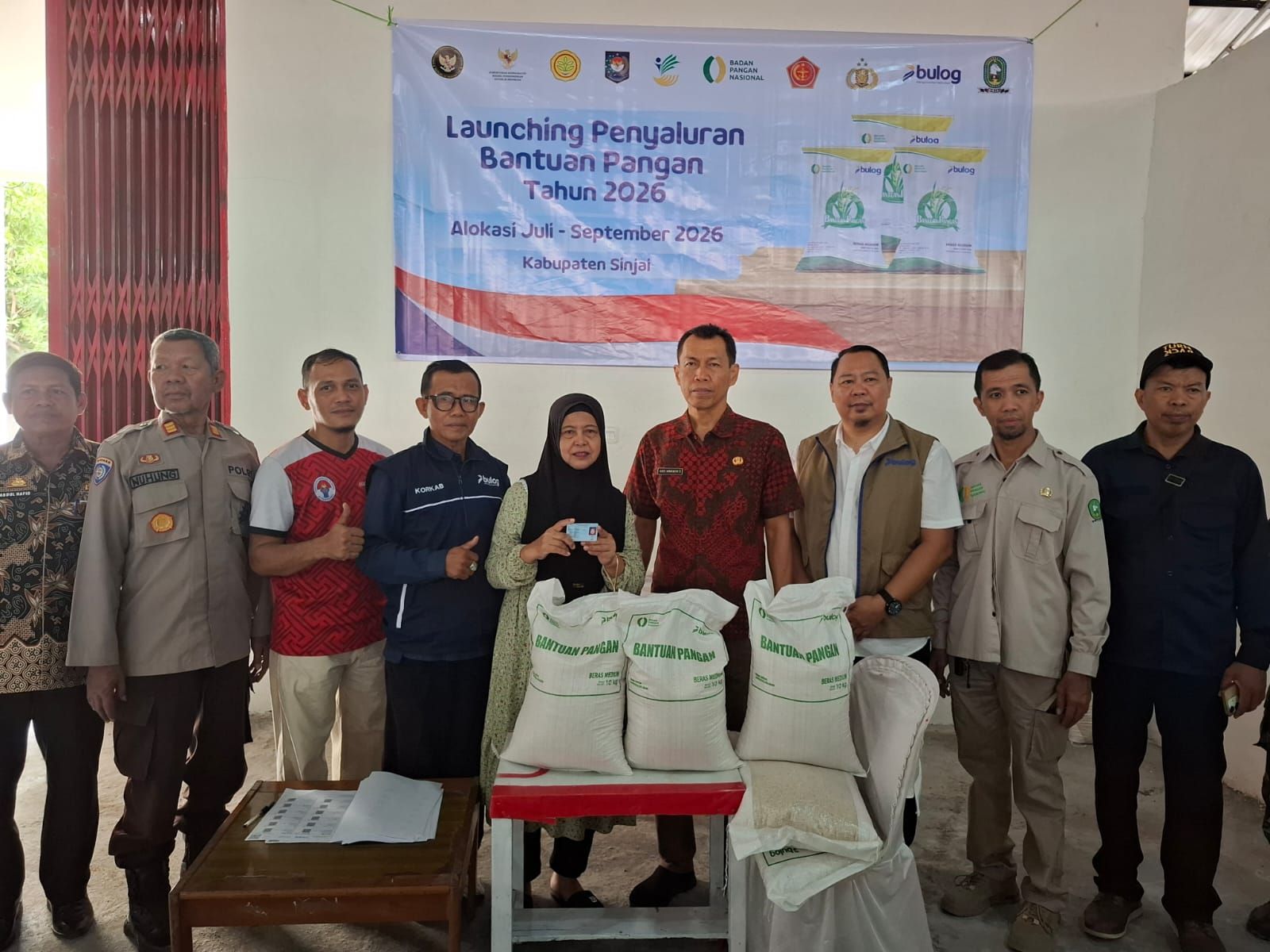 Staf Ahli Bupati Hadiri Launching Penyaluran Bantuan Pangan di KDMP Balangnipa