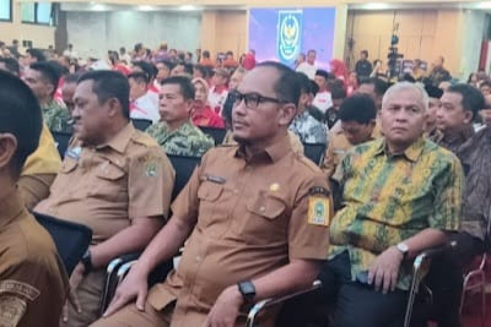 Wakili Bupati, Asisten Perekonomian Hadiri Seminar Koperasi Desa/Kelurahan Merah Putih