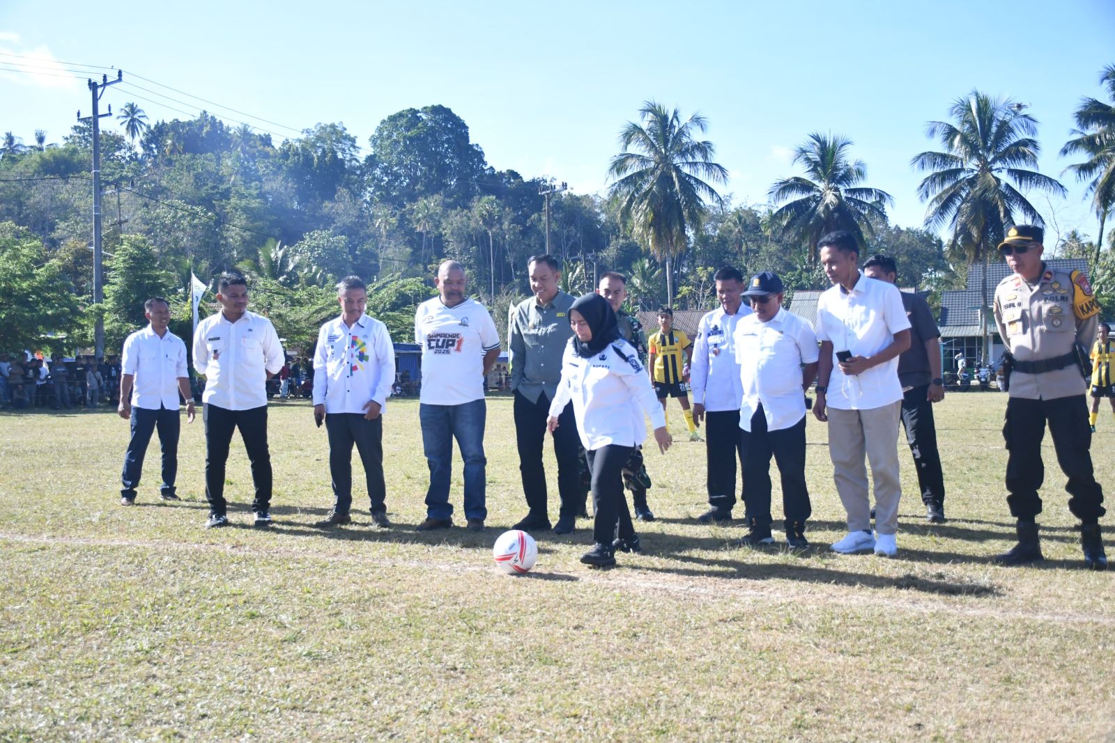 Bupati Ratnawati Buka Turnamen Sepak Bola Samaenre Cup 1 di Sinjai Tengah