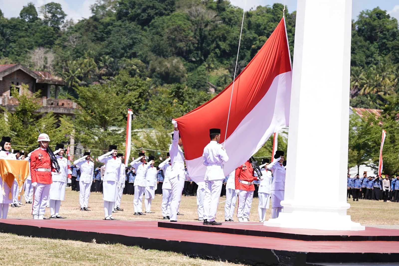 Upacara Peringatan HUT ke-81 RI di Sinjai Sukses, Bupati Tegaskan Komitmen Lanjutkan Pembangunan