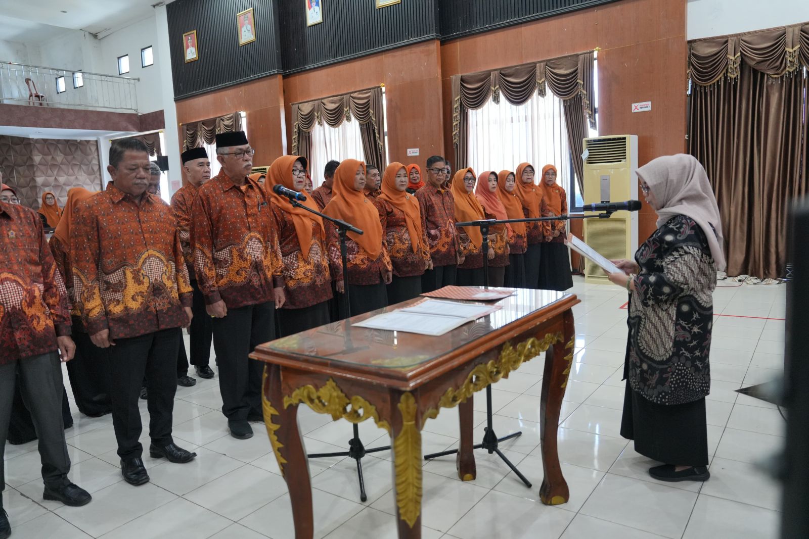 Bupati Ratnawati Kukuhkan Pengurus PWRI Sinjai, Dorong Purnabakti Terus Berkontribusi