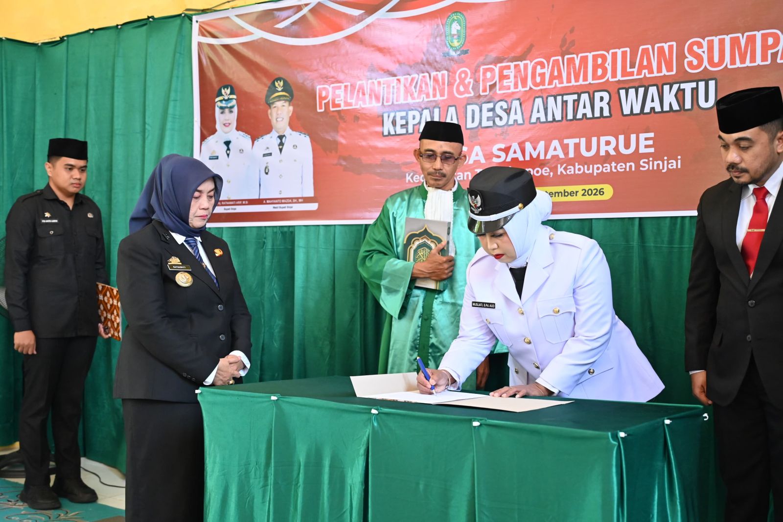 Bupati Ratnawati Lantik Kades Samaturue, Pesan Layani Warga Tanpa Membedakan