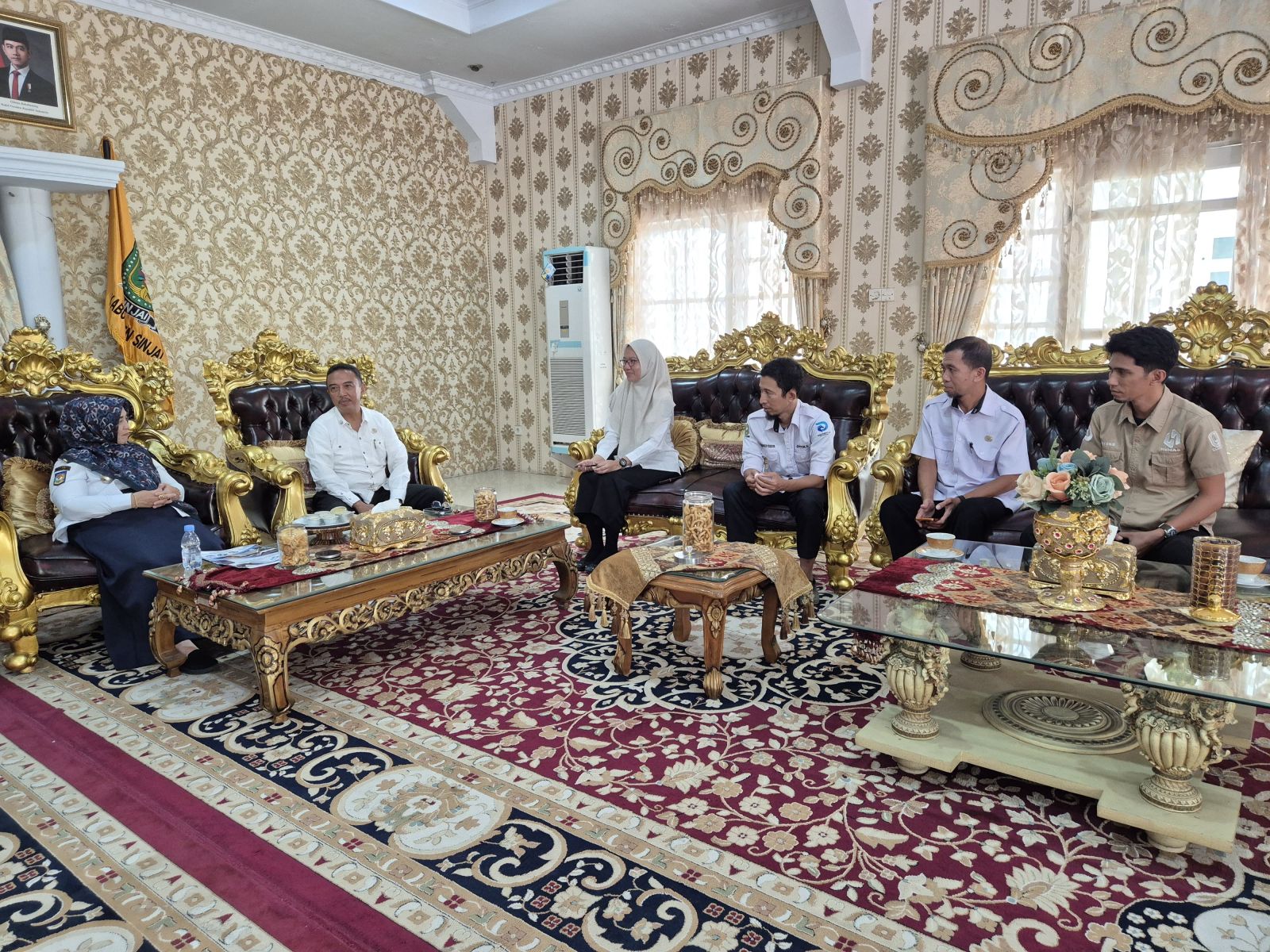 Kadis Kominfo Sinjai Sampaikan Agenda Strategis Keamanan Siber kepada Bupati