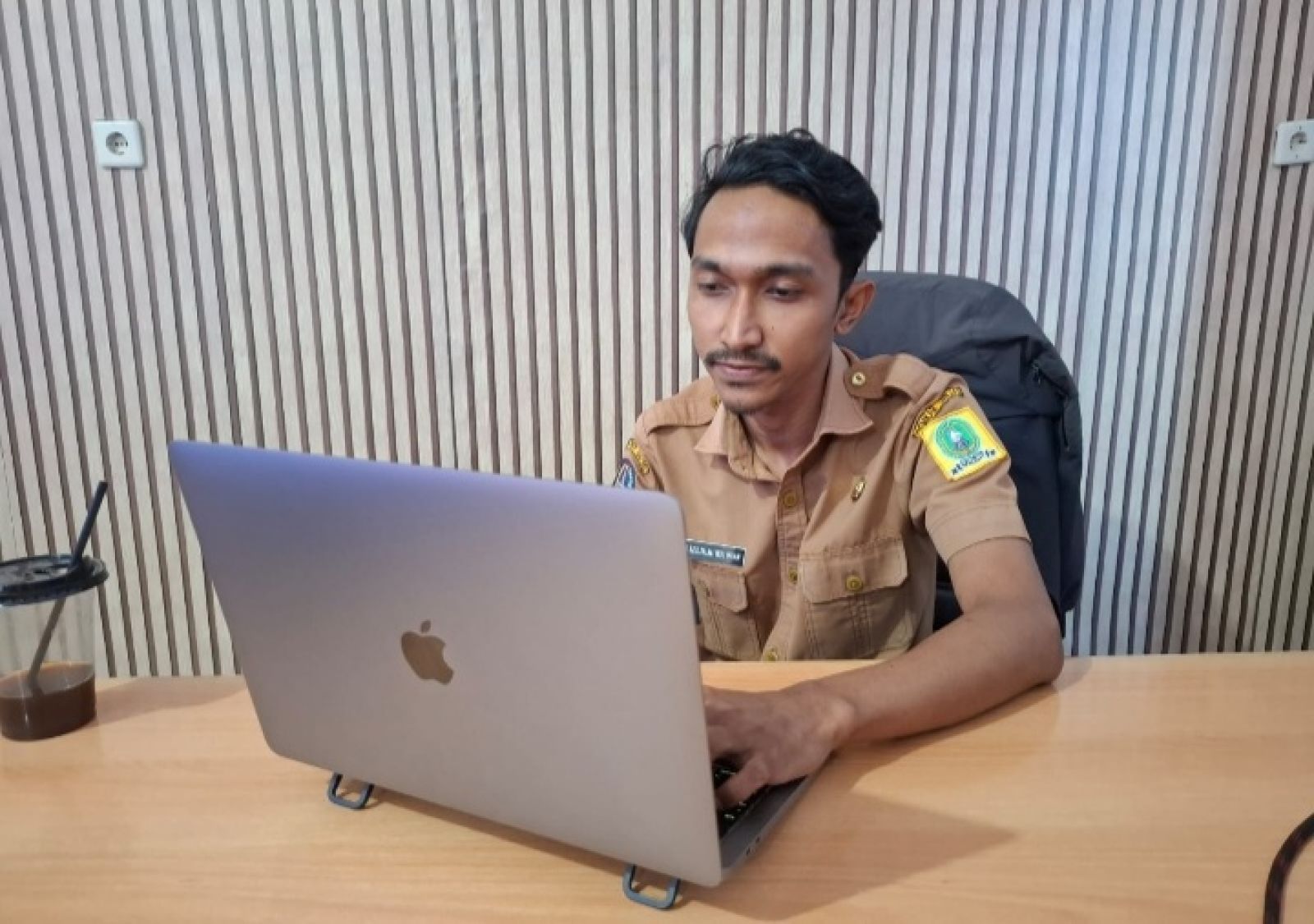 Pemkab Sinjai Perkuat Keterbukaan Informasi melalui Digitalisasi Website Desa
