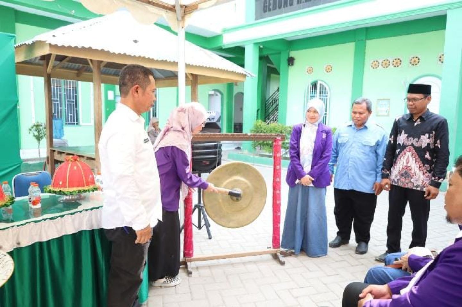 Awali Peringatan HKN ke-62, Dinkes dan RSUD Sinjai Gelar Baksos Kesehatan bagi Santri