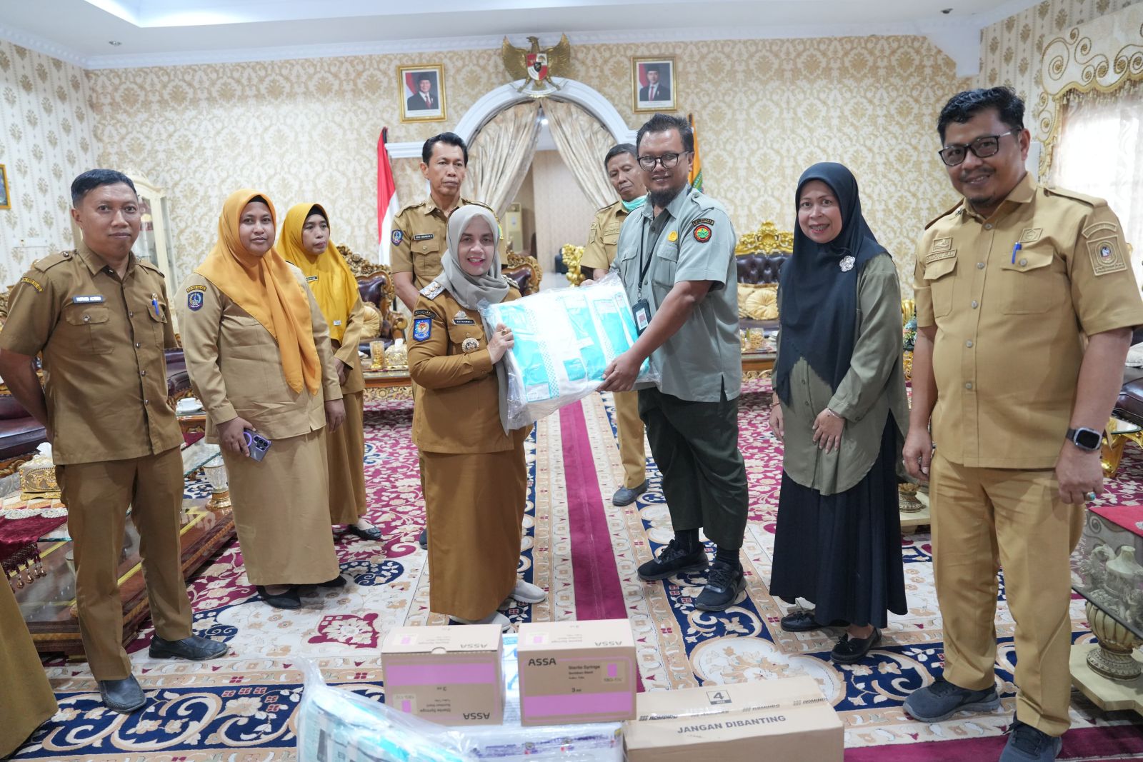 Bupati Sinjai Terima Bantuan Penanganan Flu Burung, Pemkab Mulai Petakan Prioritas Vaksinasi