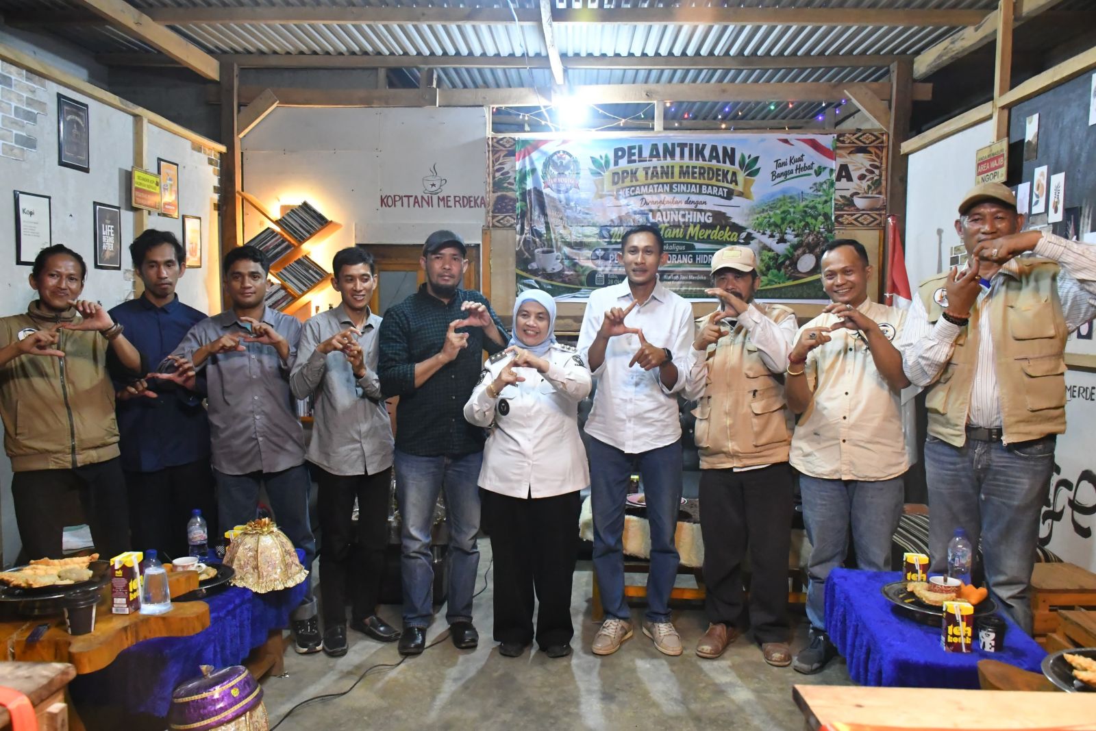 Hadiri Pelantikan DPK Tani Merdeka Sinjai Barat, Bupati Tekankan Pemberdayaan Petani
