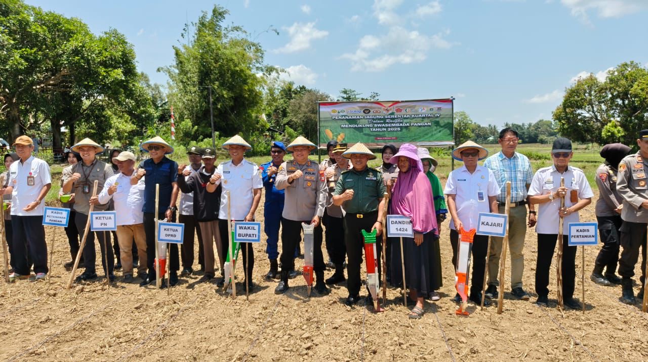 Wabup Sinjai Hadiri Penanaman Jagung Serentak, Sinergi Nasional Menuju Swasembada Pangan 2025