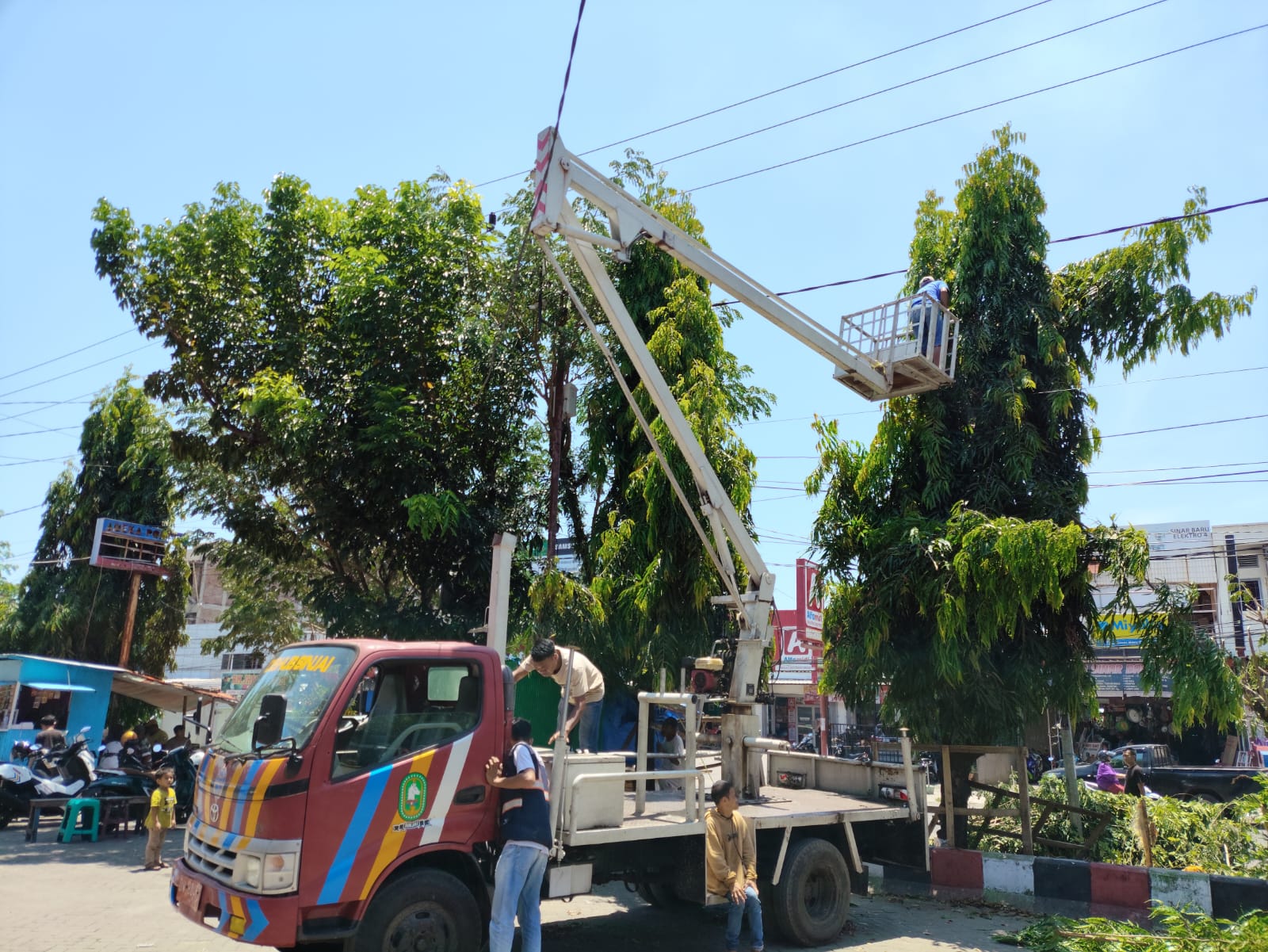 DLHK dan Dishub Bersinergi Dukung Pembangunan Gerbang Pasar Sentral Sinjai